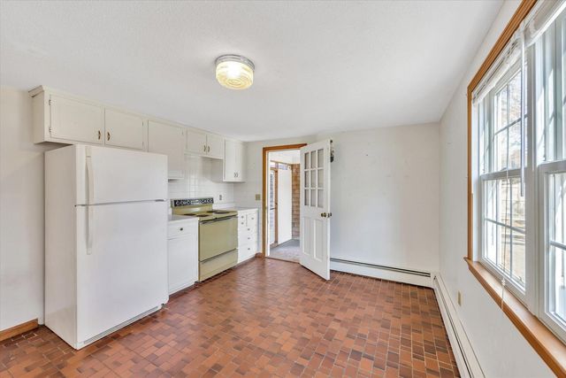 360 Airline Road, East Dennis, MA 02641