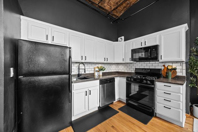 633 S PLYMOUTH Court 301, Chicago, IL 60605