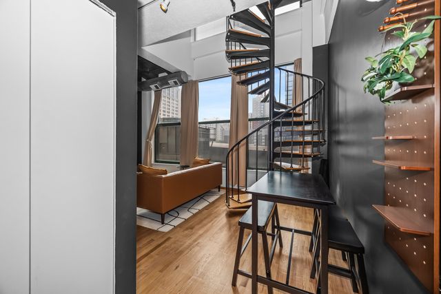 633 S PLYMOUTH Court 301, Chicago, IL 60605