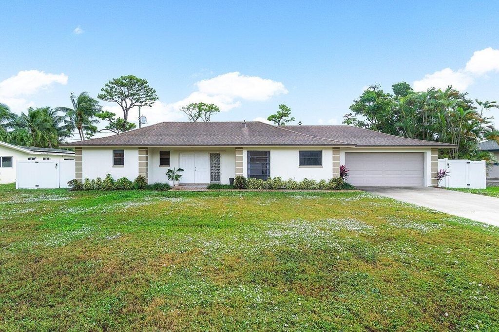 2450 Sun Up Lane, Lake Worth, FL 33462