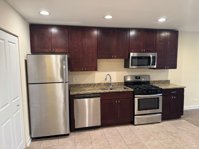 2808 N Major Avenue 2, Chicago, IL 60639