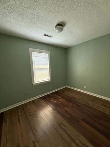 221 Duling Ave, Madison, TN 37115