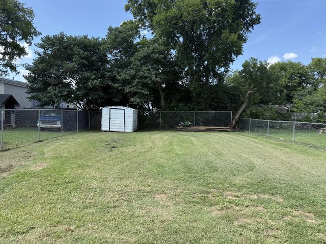 221 Duling Ave, Madison, TN 37115