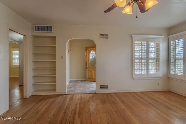 2610 FRANKFORT Avenue, El Paso, TX 79930