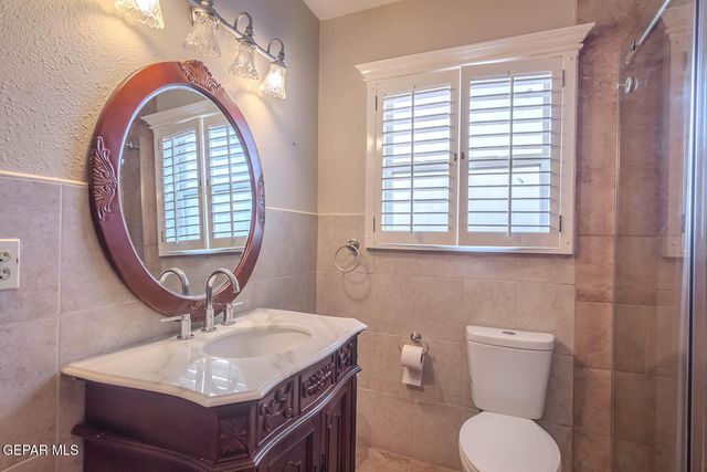 2610 FRANKFORT Avenue, El Paso, TX 79930