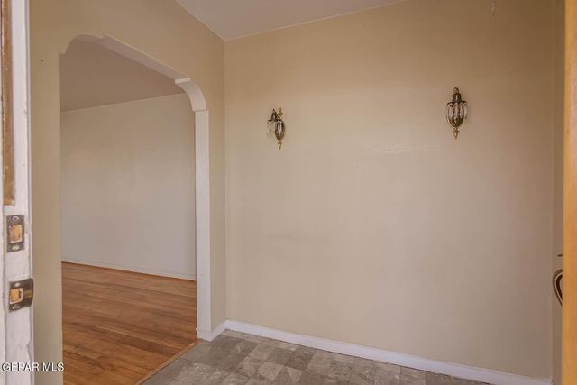 2610 FRANKFORT Avenue, El Paso, TX 79930