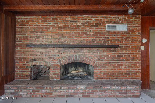 2610 FRANKFORT Avenue, El Paso, TX 79930