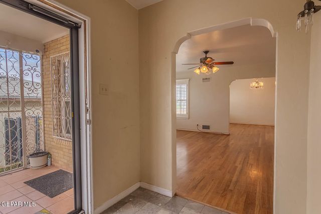 2610 FRANKFORT Avenue, El Paso, TX 79930