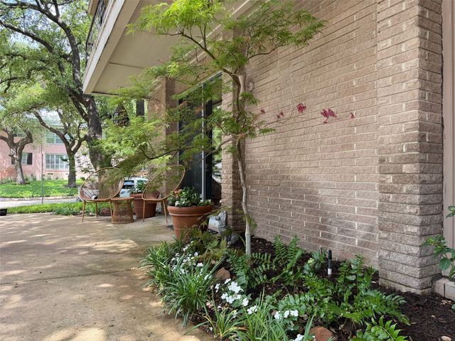 6306 Bandera Avenue B, Dallas, TX 75225