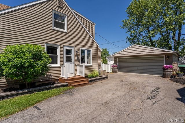 306 Northwood Drive, Tonawanda, NY 14223