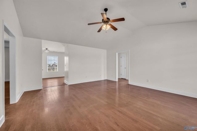 15 Willow Place, Decatur, AL 35603