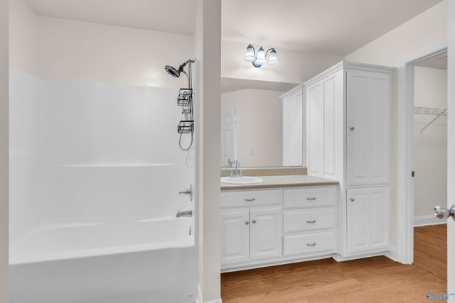 15 Willow Place, Decatur, AL 35603