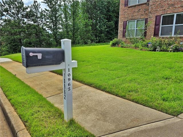 10962 Southwood Drive, Hampton, GA 30228