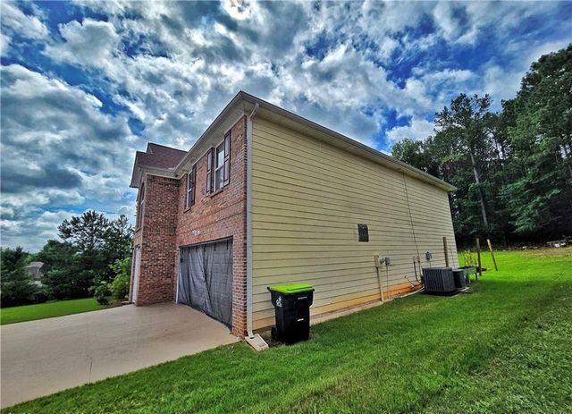 10962 Southwood Drive, Hampton, GA 30228