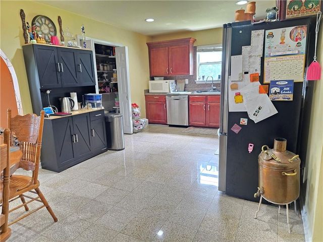 10962 Southwood Drive, Hampton, GA 30228