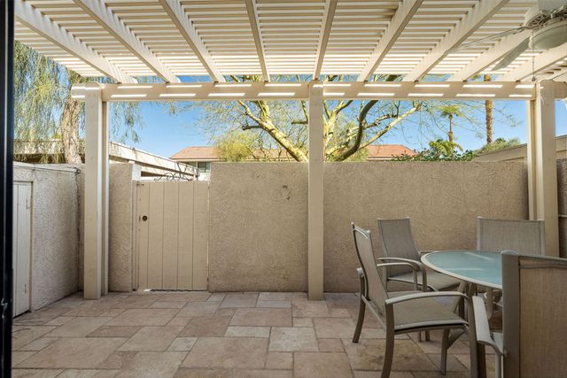 6000 Montecito Drive 4, Palm Springs, CA 92264