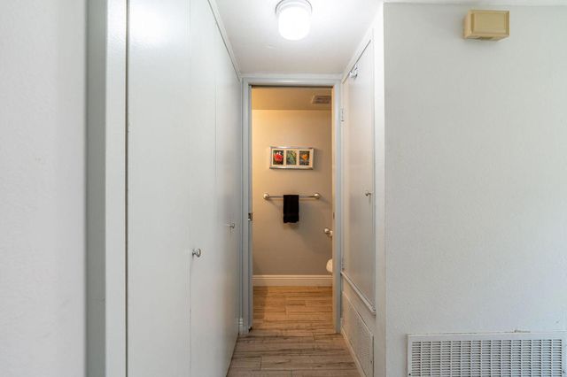 6000 Montecito Drive 4, Palm Springs, CA 92264