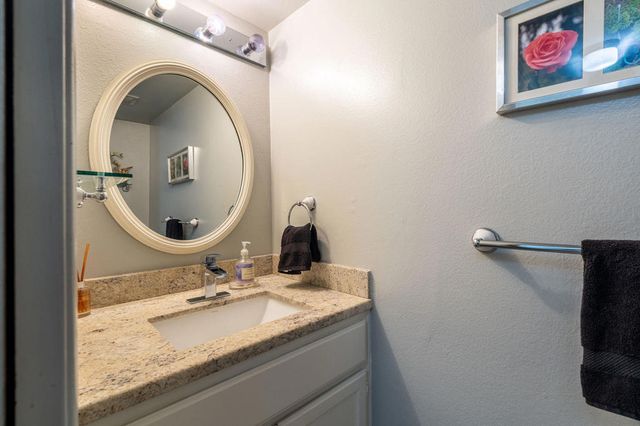 6000 Montecito Drive 4, Palm Springs, CA 92264