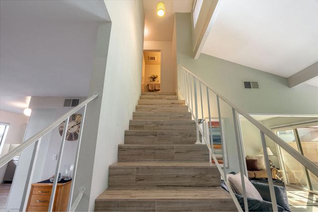 6000 Montecito Drive 4, Palm Springs, CA 92264