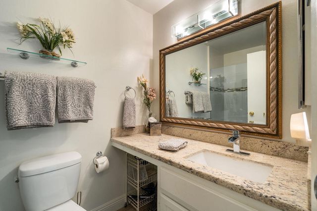 6000 Montecito Drive 4, Palm Springs, CA 92264