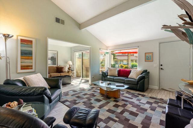 6000 Montecito Drive 4, Palm Springs, CA 92264