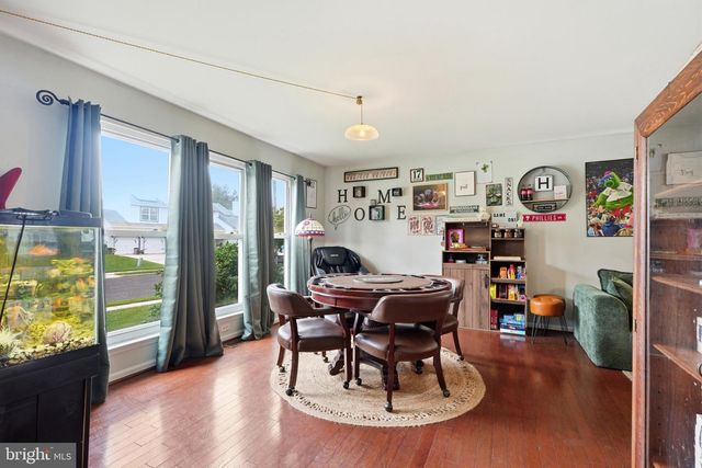68 JENNIFER LN, Burlington, NJ 08016