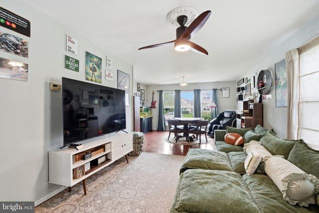 68 JENNIFER LN, Burlington, NJ 08016