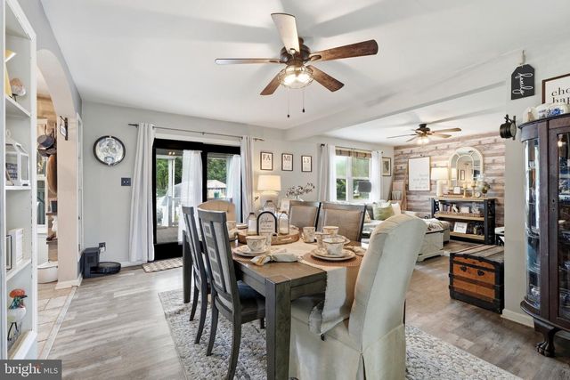 68 JENNIFER LN, Burlington, NJ 08016