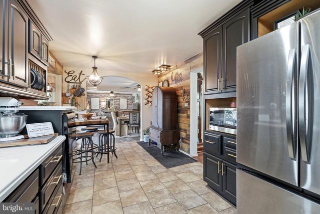 68 JENNIFER LN, Burlington, NJ 08016