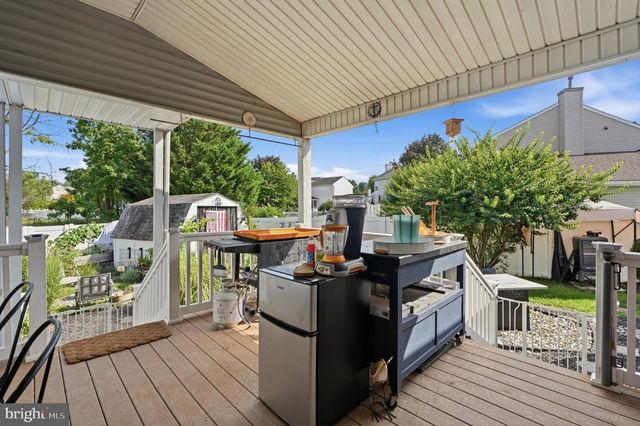 68 JENNIFER LN, Burlington, NJ 08016