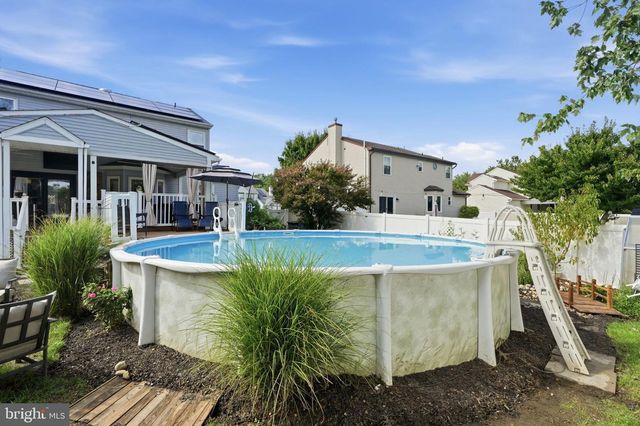 68 JENNIFER LN, Burlington, NJ 08016