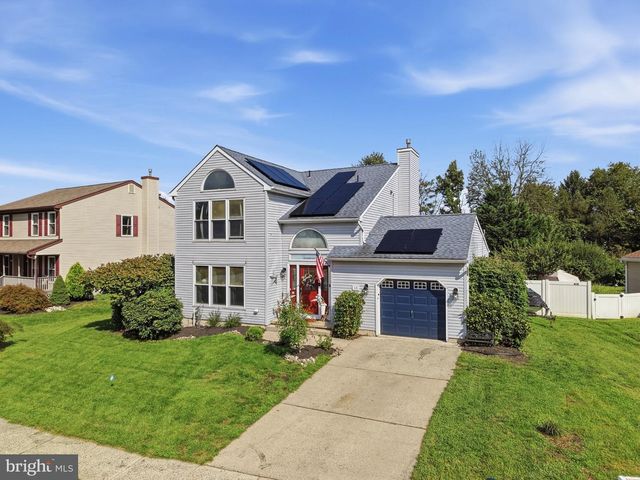 68 JENNIFER LN, Burlington, NJ 08016