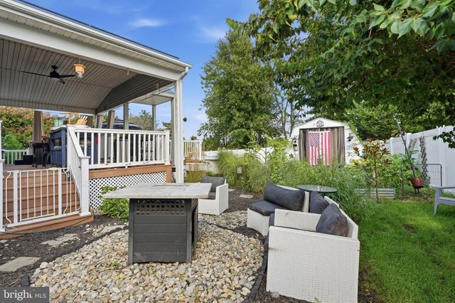 68 JENNIFER LN, Burlington, NJ 08016