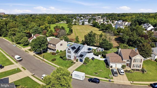 68 JENNIFER LN, Burlington, NJ 08016