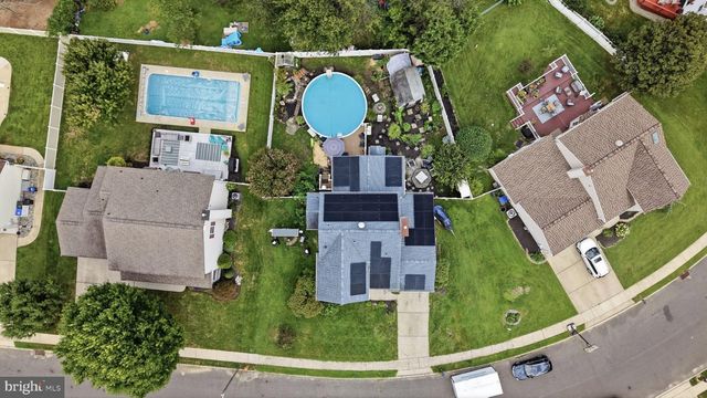 68 JENNIFER LN, Burlington, NJ 08016