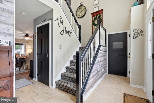 68 JENNIFER LN, Burlington, NJ 08016