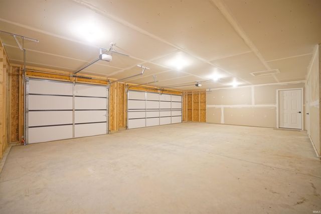 430 N Eastfield Circle, Milford, IN 46542