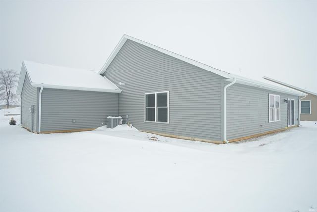 430 N Eastfield Circle, Milford, IN 46542