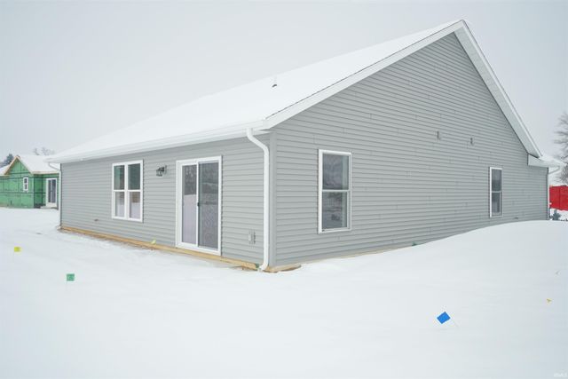 430 N Eastfield Circle, Milford, IN 46542