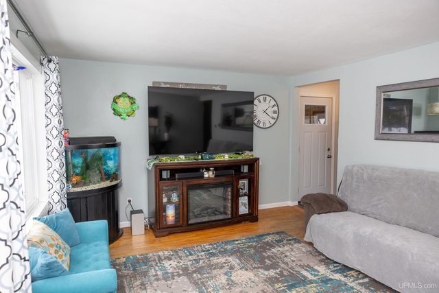 125 Lawrence Avenue, Ishpeming, MI 49849