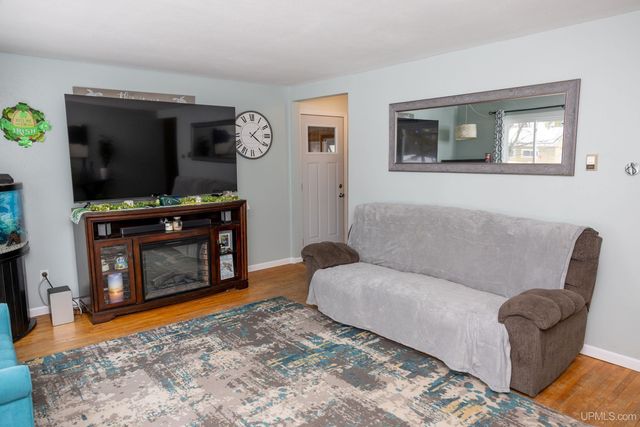 125 Lawrence Avenue, Ishpeming, MI 49849