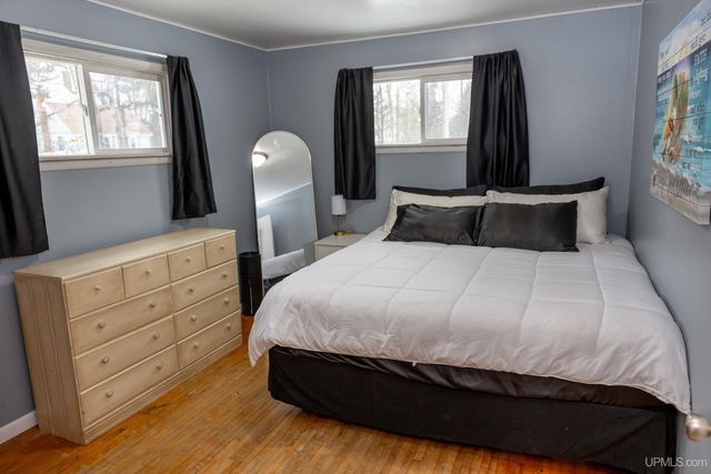 125 Lawrence Avenue, Ishpeming, MI 49849