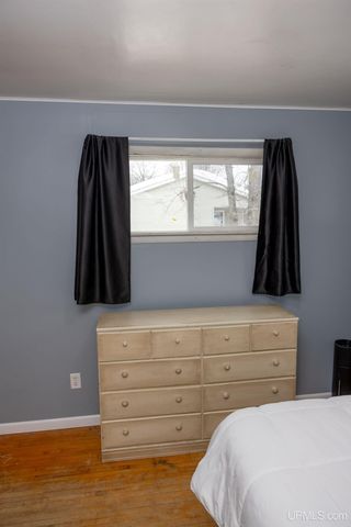 125 Lawrence Avenue, Ishpeming, MI 49849