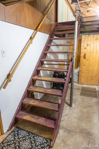 125 Lawrence Avenue, Ishpeming, MI 49849