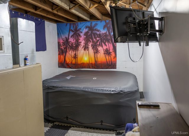 125 Lawrence Avenue, Ishpeming, MI 49849