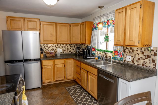 125 Lawrence Avenue, Ishpeming, MI 49849