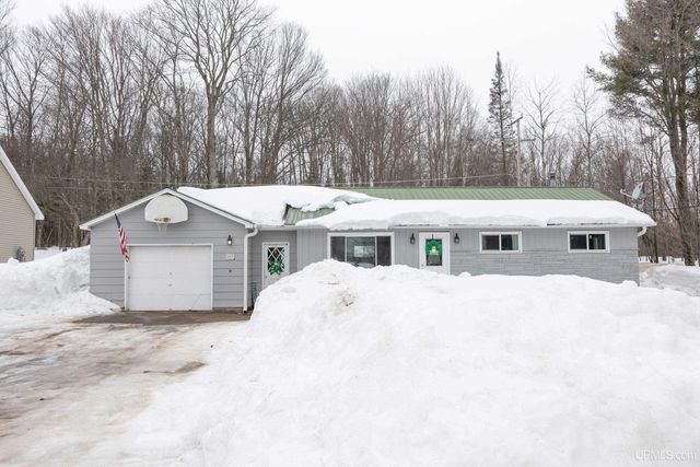 125 Lawrence Avenue, Ishpeming, MI 49849