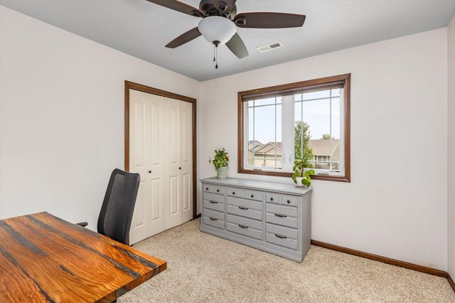 3514 Horton Circle, Clive, IA 50325