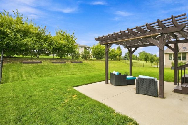 3514 Horton Circle, Clive, IA 50325