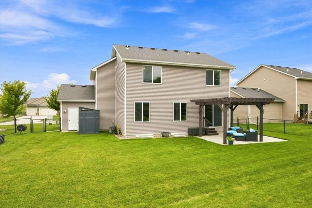 3514 Horton Circle, Clive, IA 50325